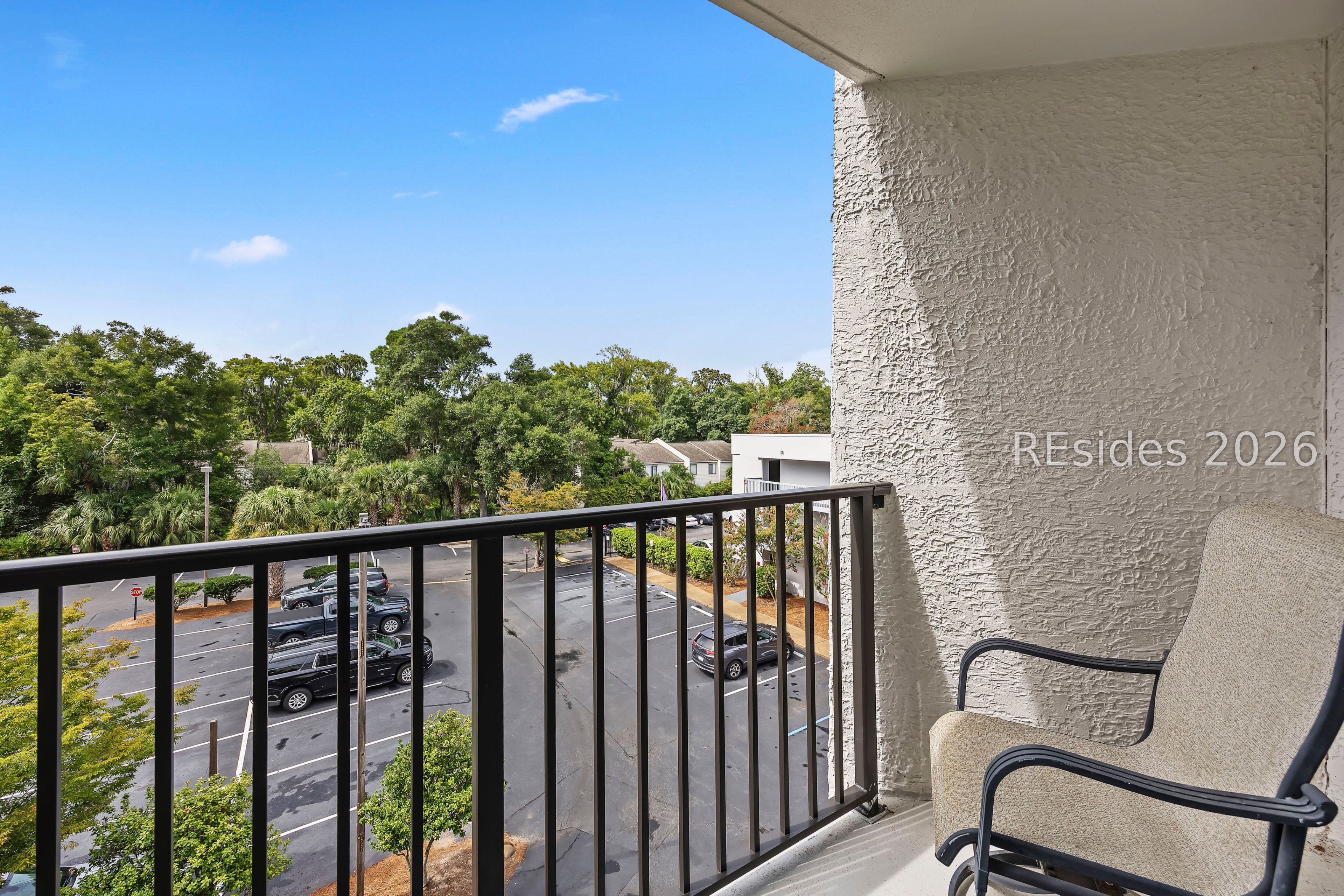 10 Lemoyne Avenue Unit: 413