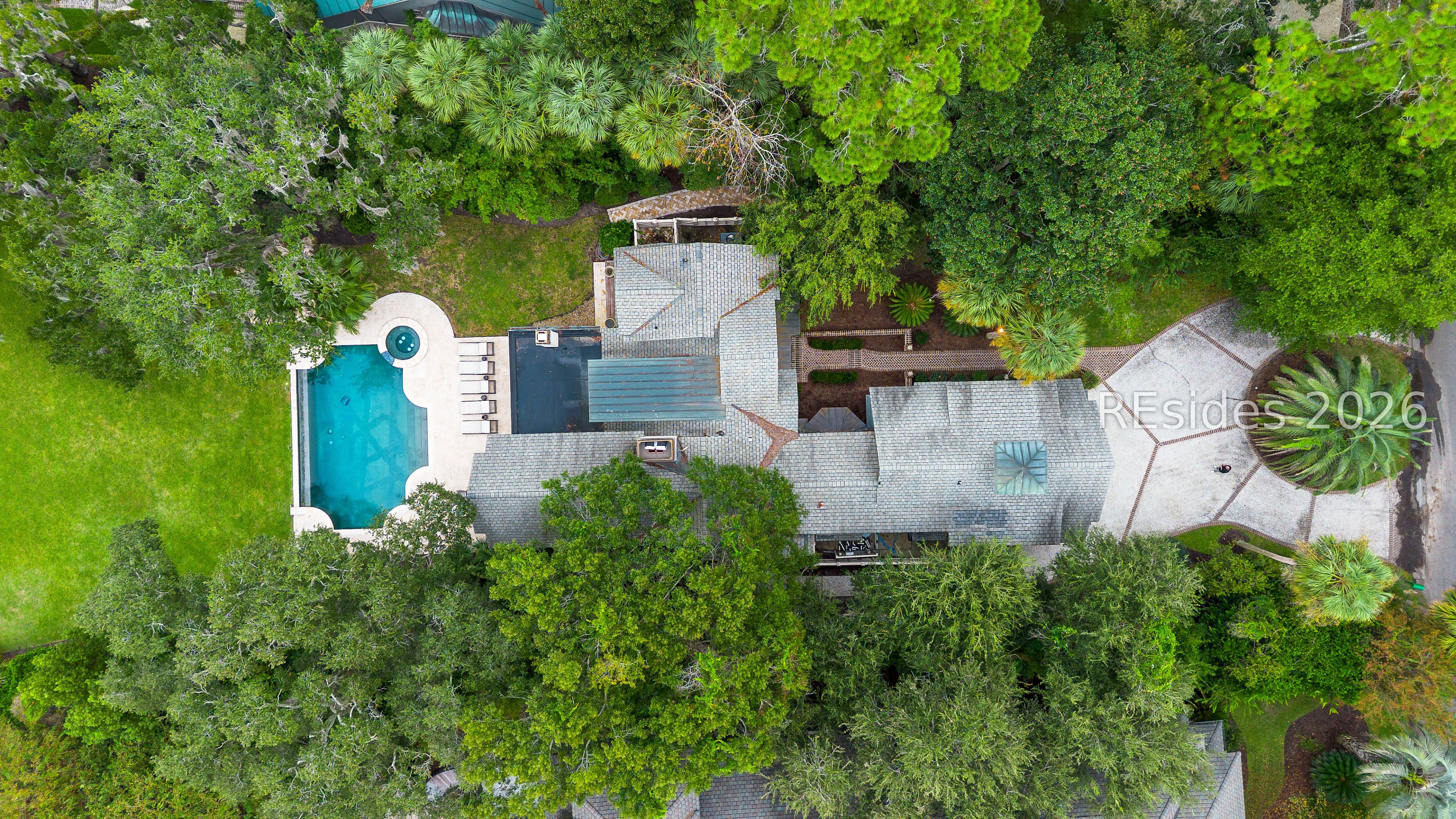 53 N Calibogue Cay Road