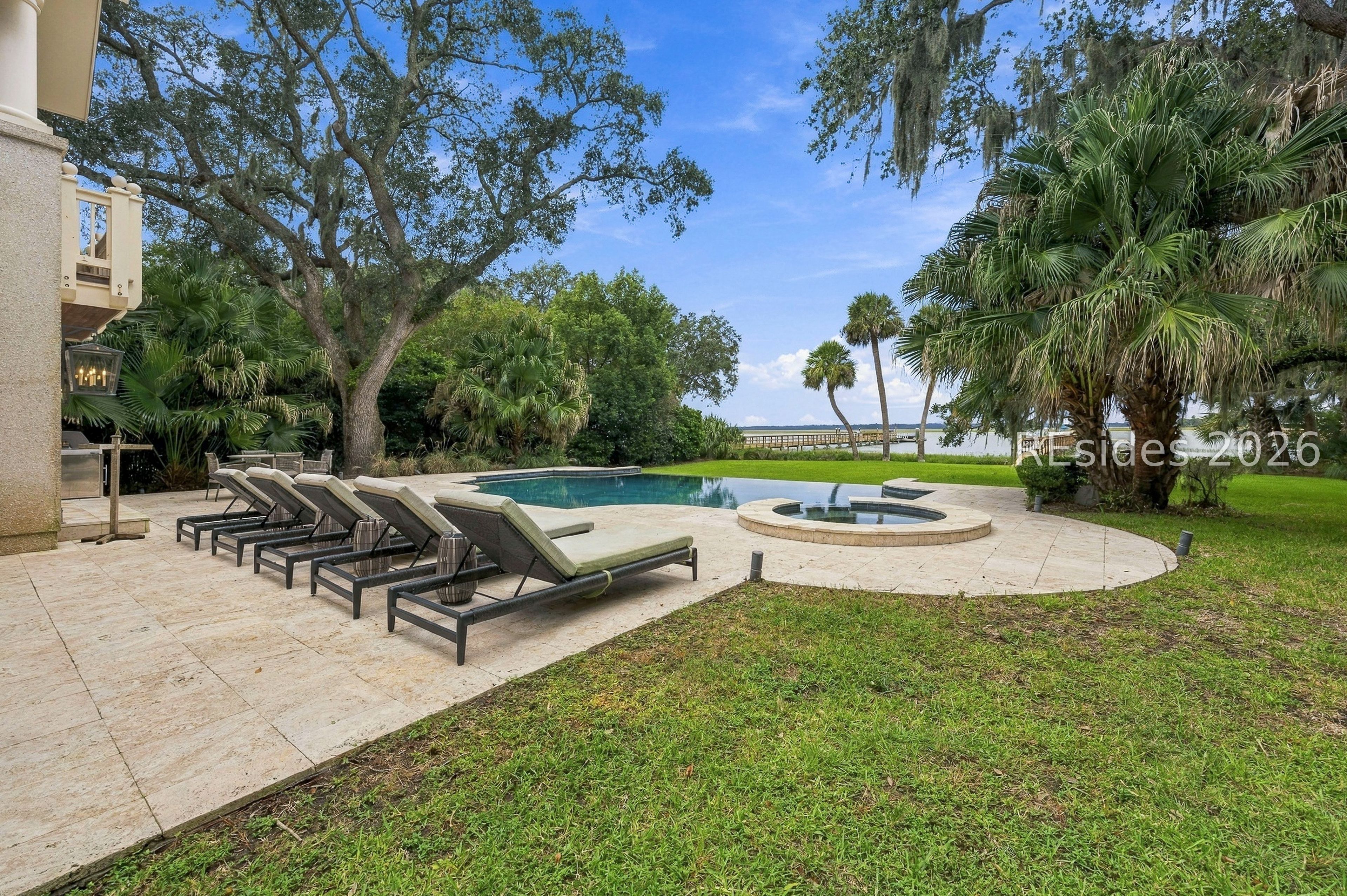 53 N Calibogue Cay Road