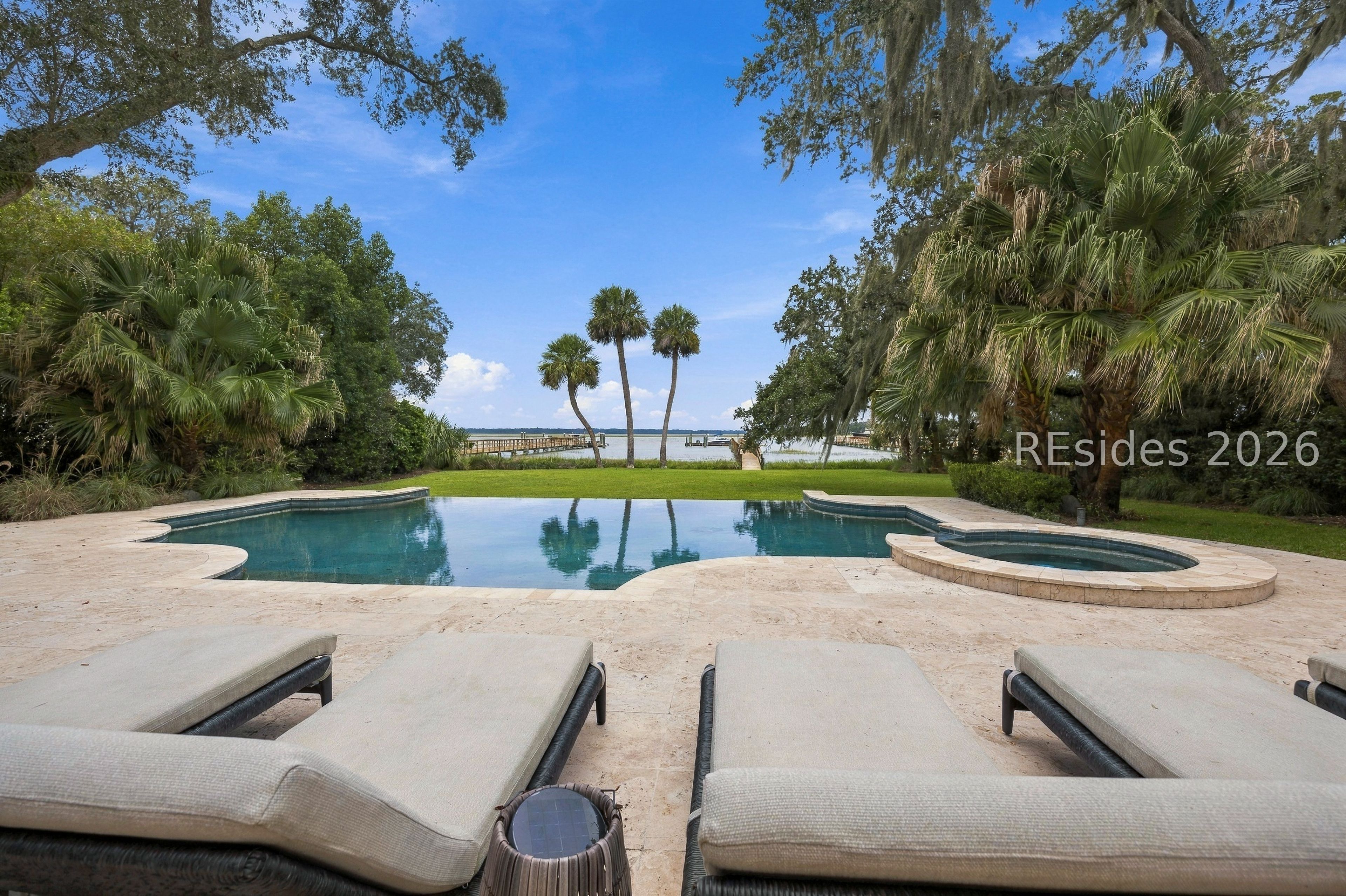 53 N Calibogue Cay Road