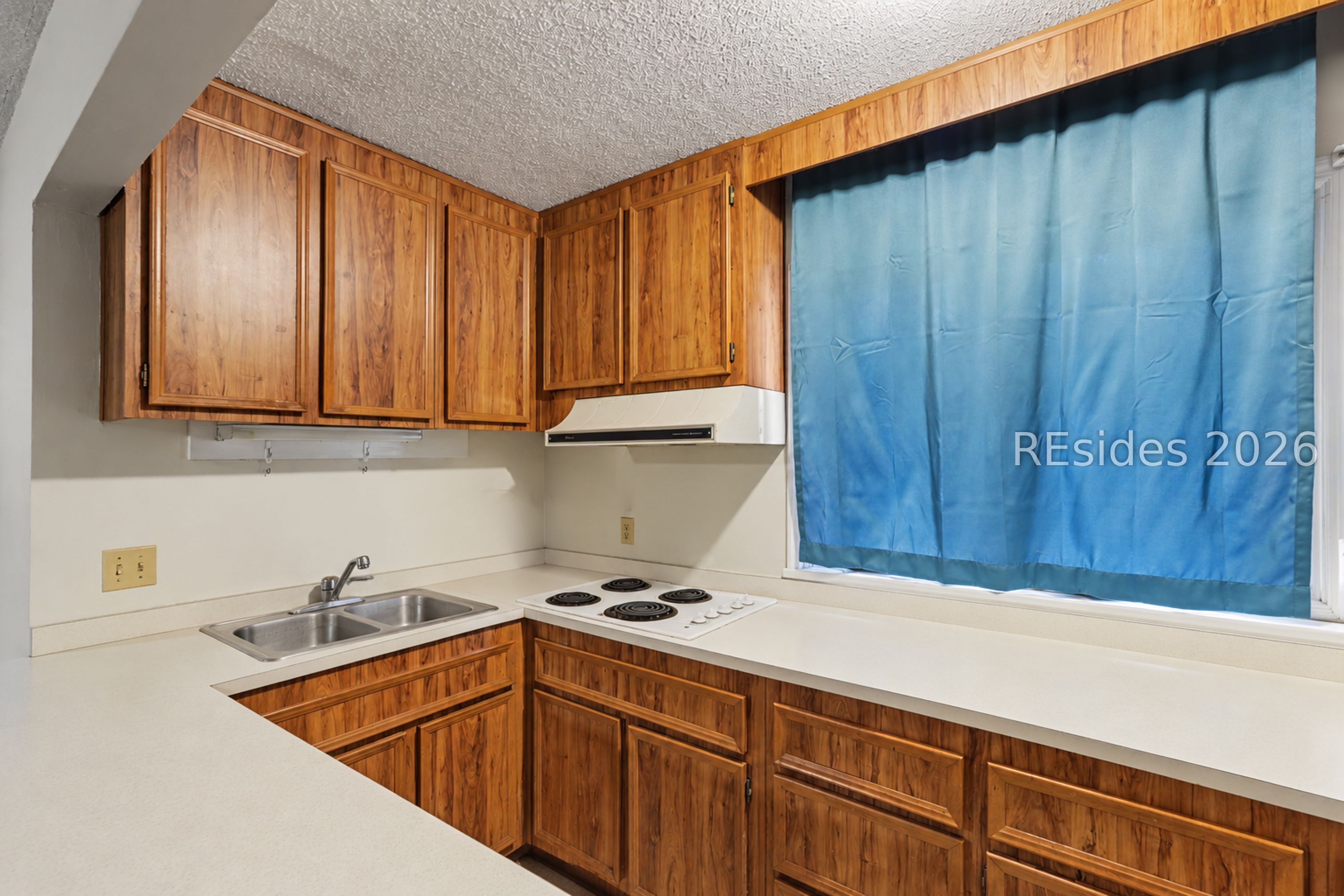 2 Deerfield Road