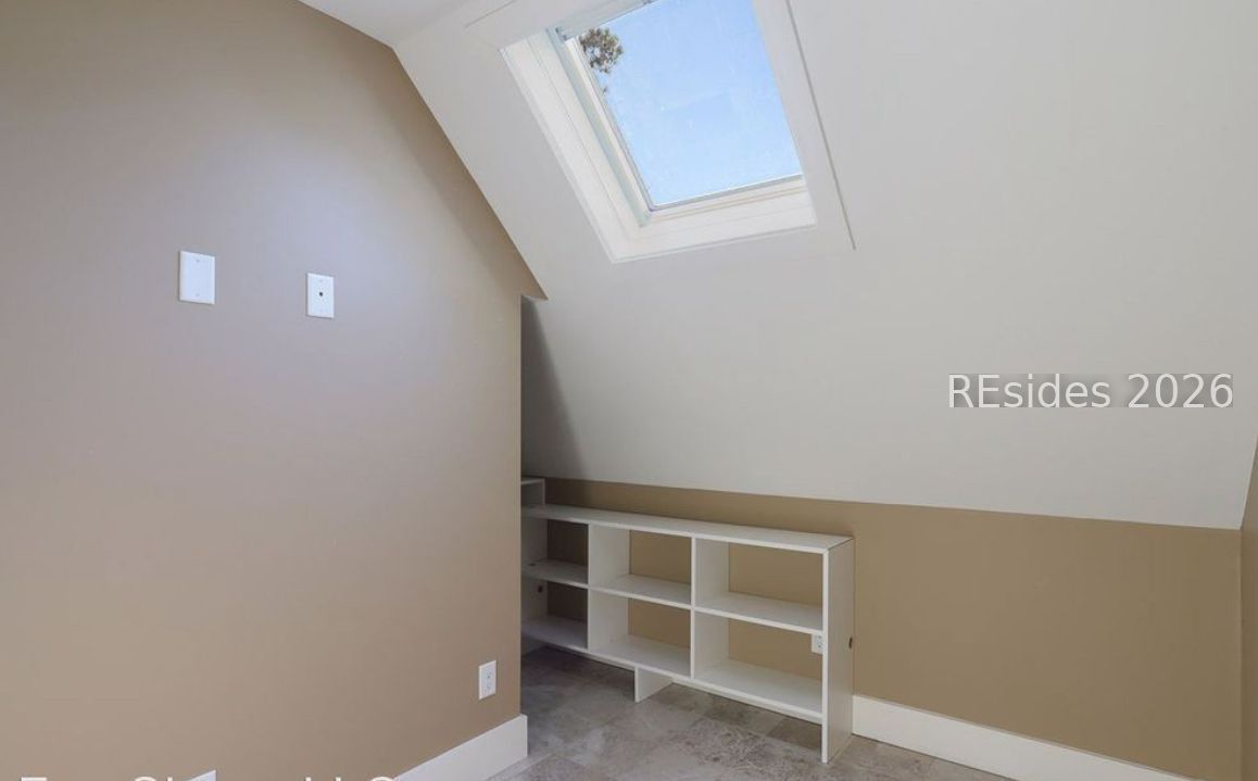 6 Ulmer Road