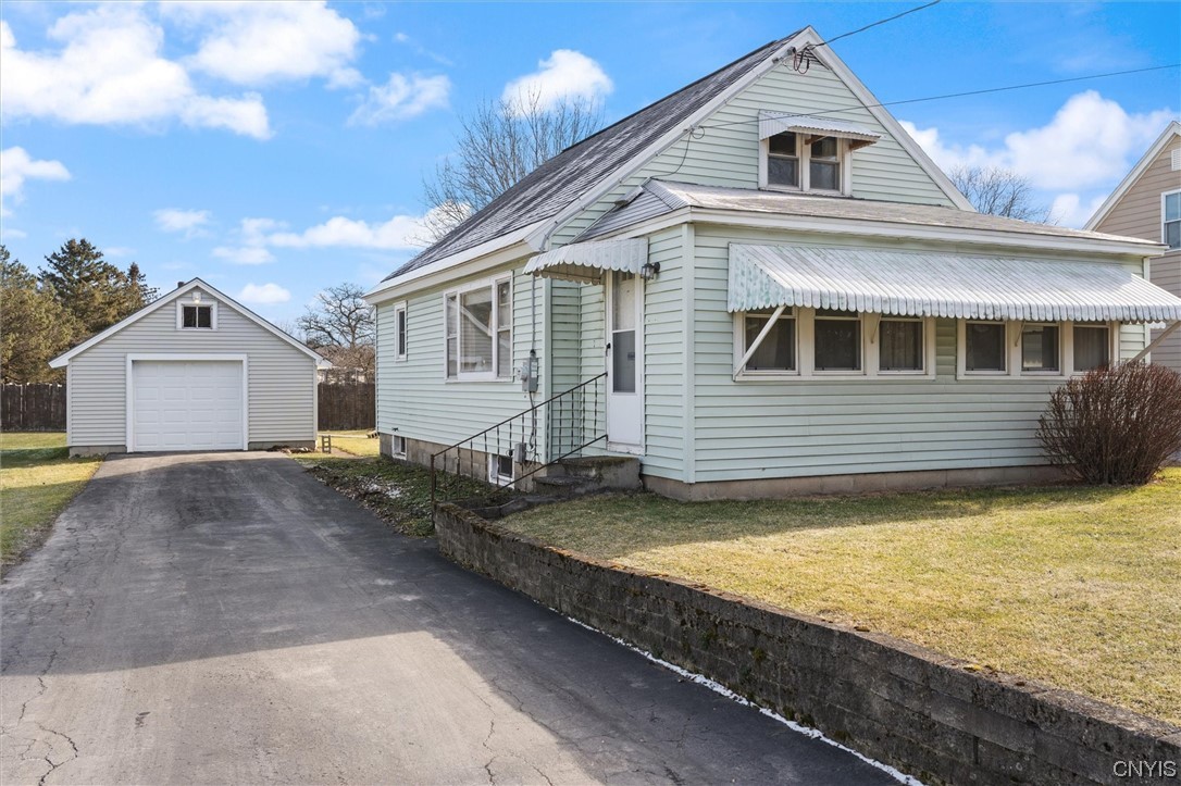 644 Lakeport Road