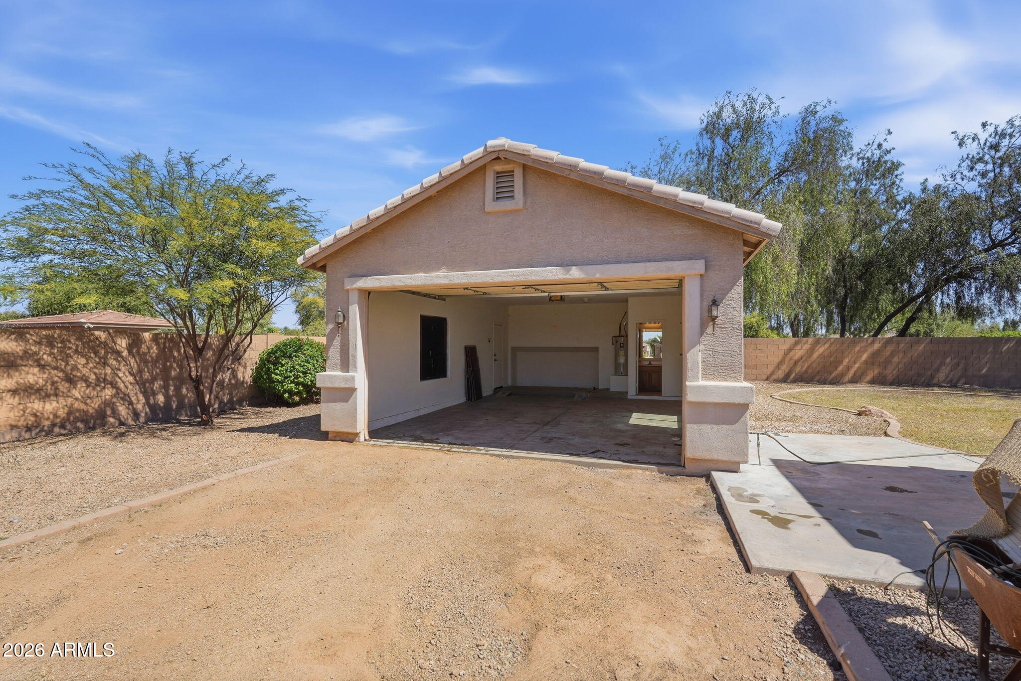 5515 N 83RD Drive