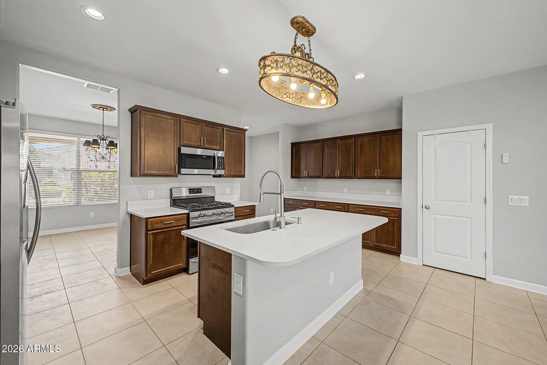 658 W BELMONT RED Trail