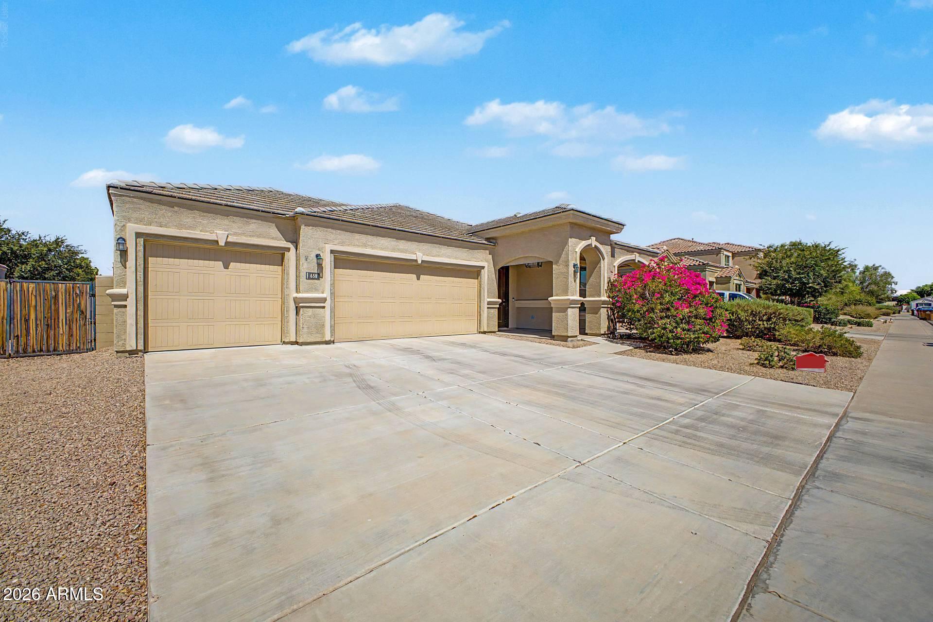 658 W BELMONT RED Trail