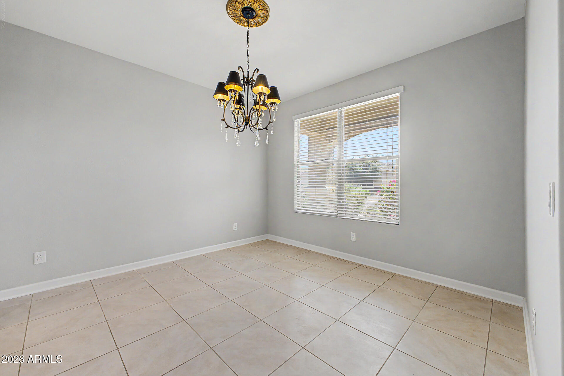 658 W BELMONT RED Trail