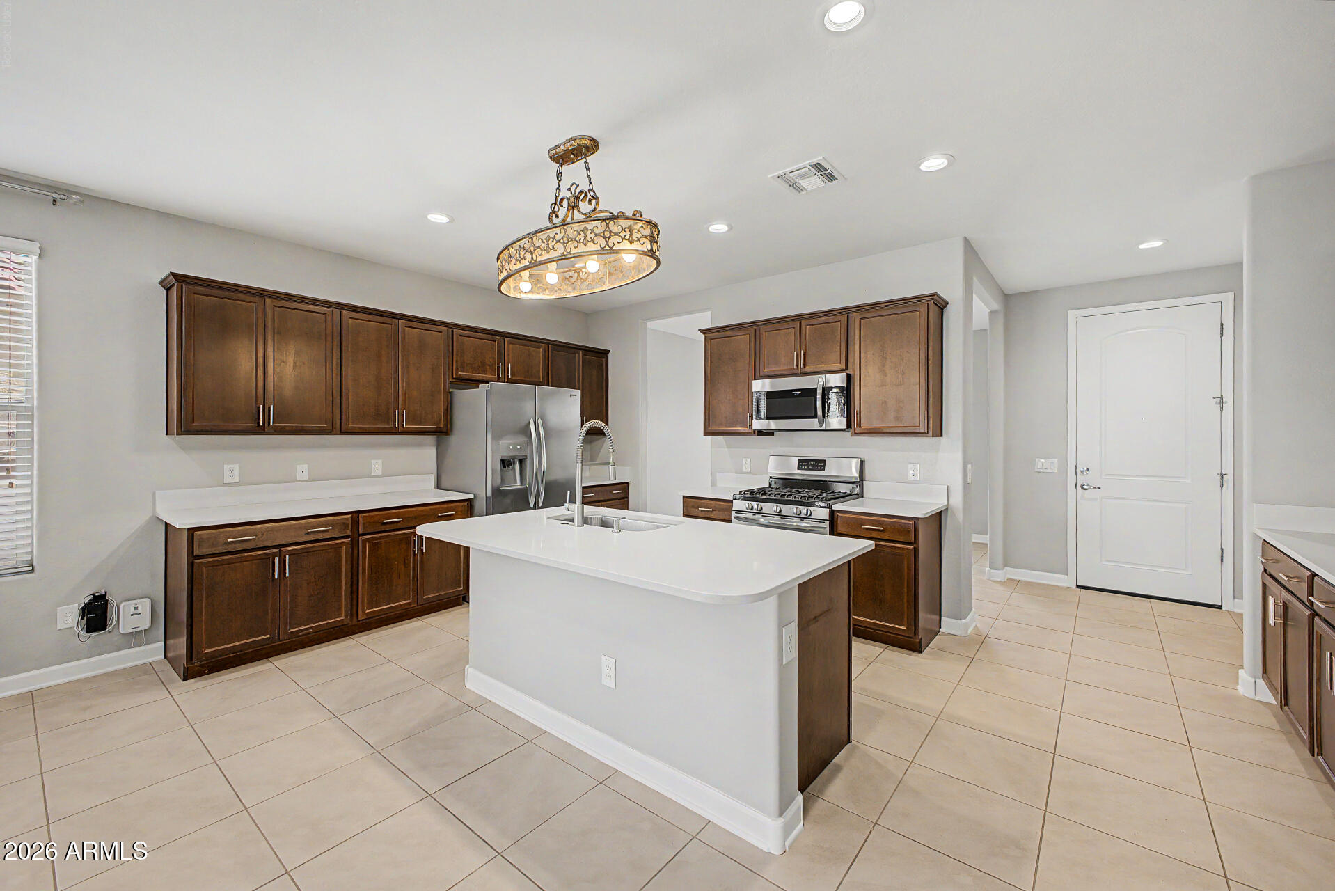 658 W BELMONT RED Trail