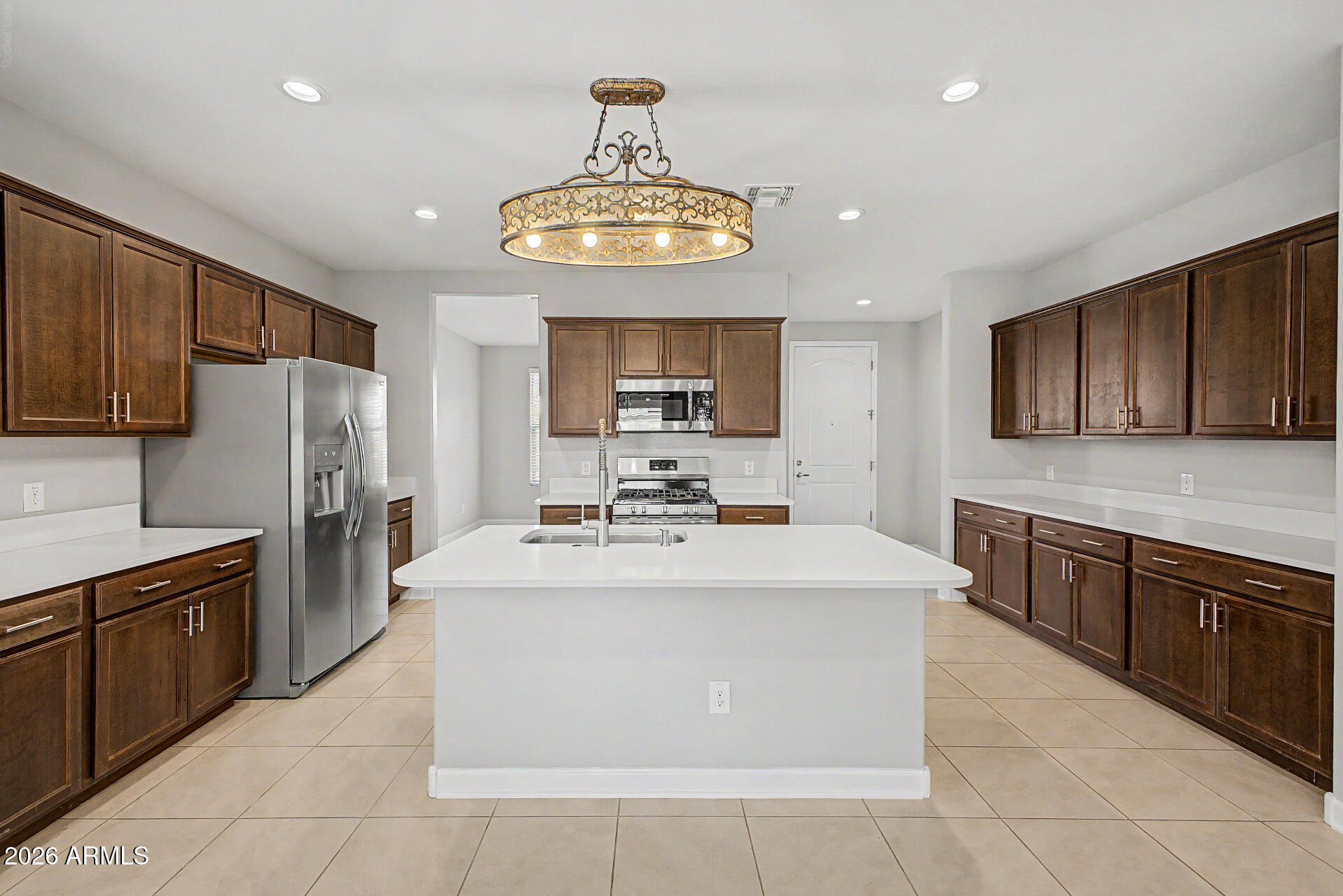 658 W BELMONT RED Trail