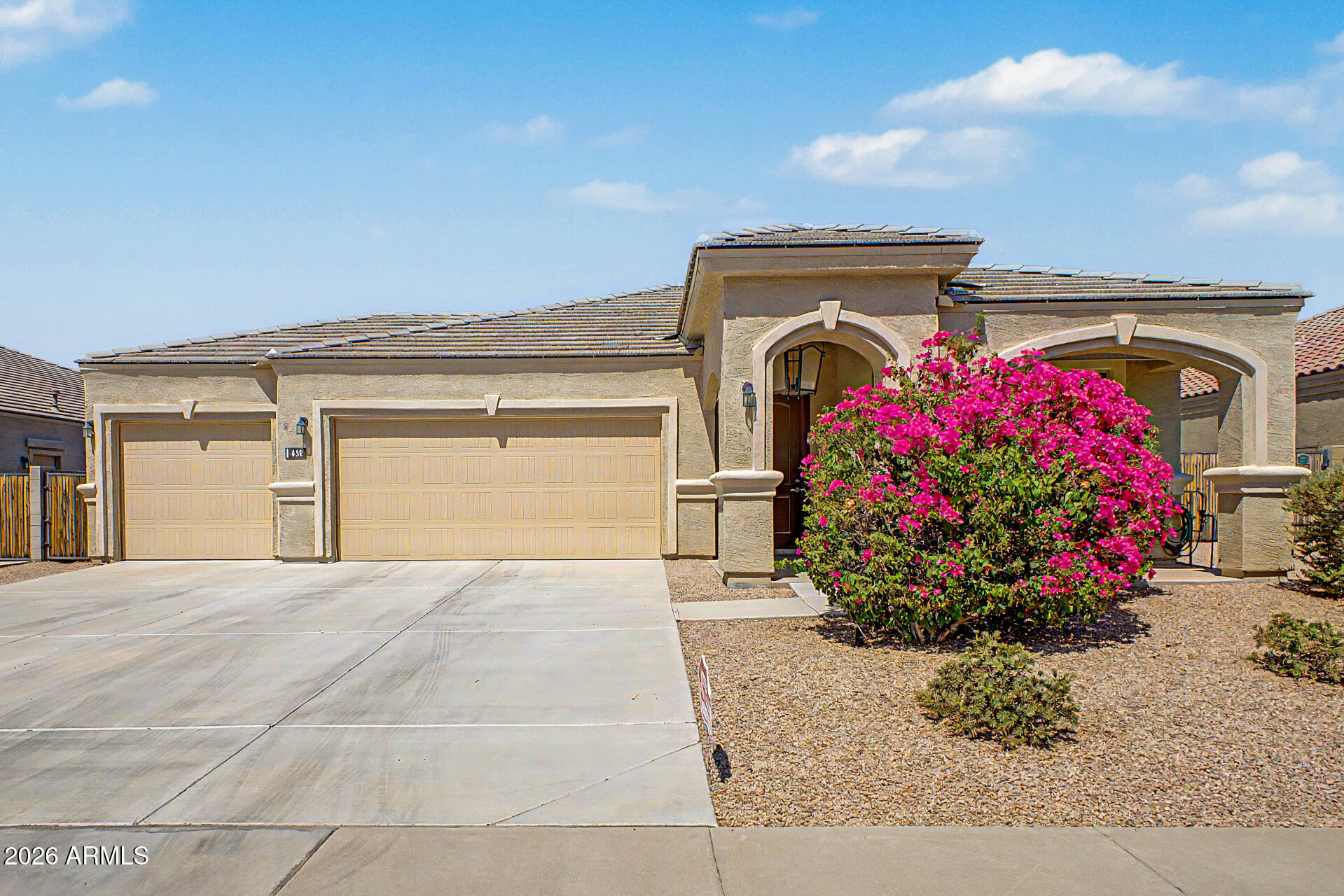 658 W BELMONT RED Trail