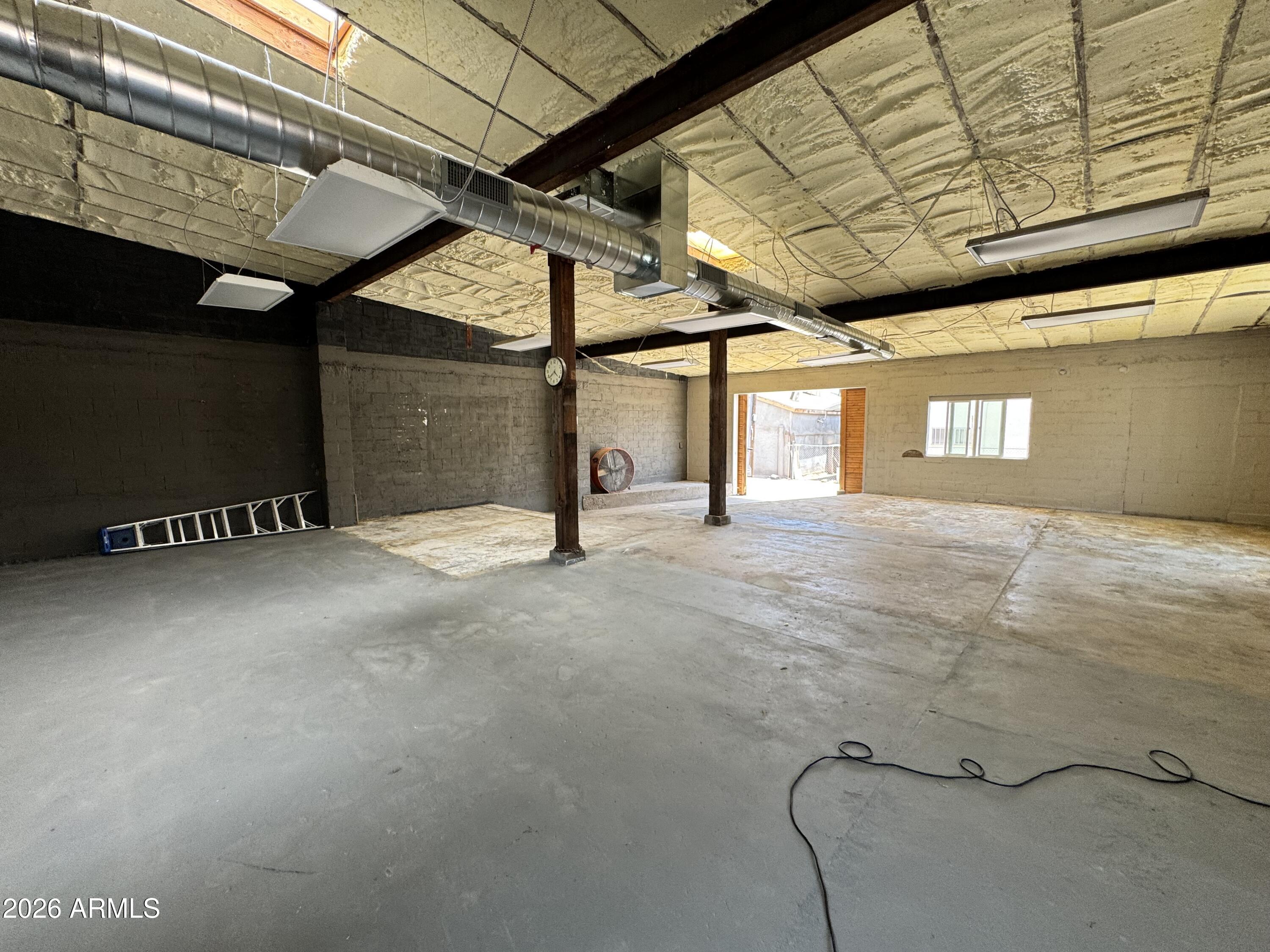 202 S 5TH Street