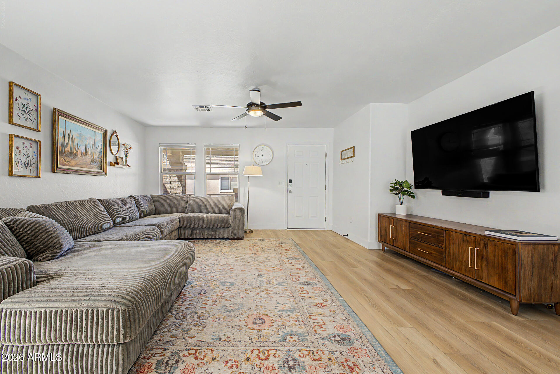 2253 S GORDON