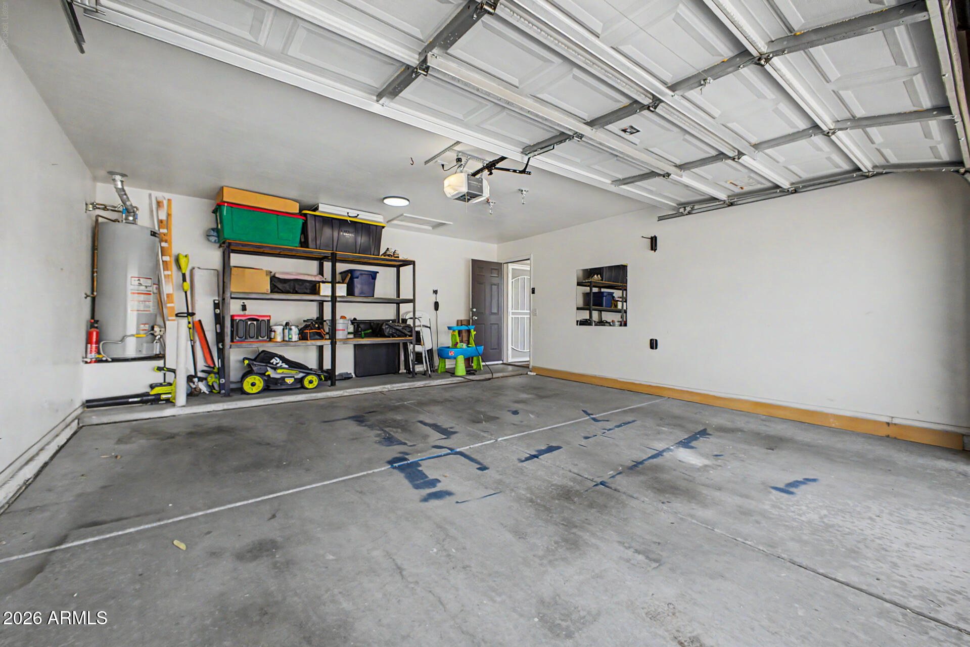 2253 S GORDON