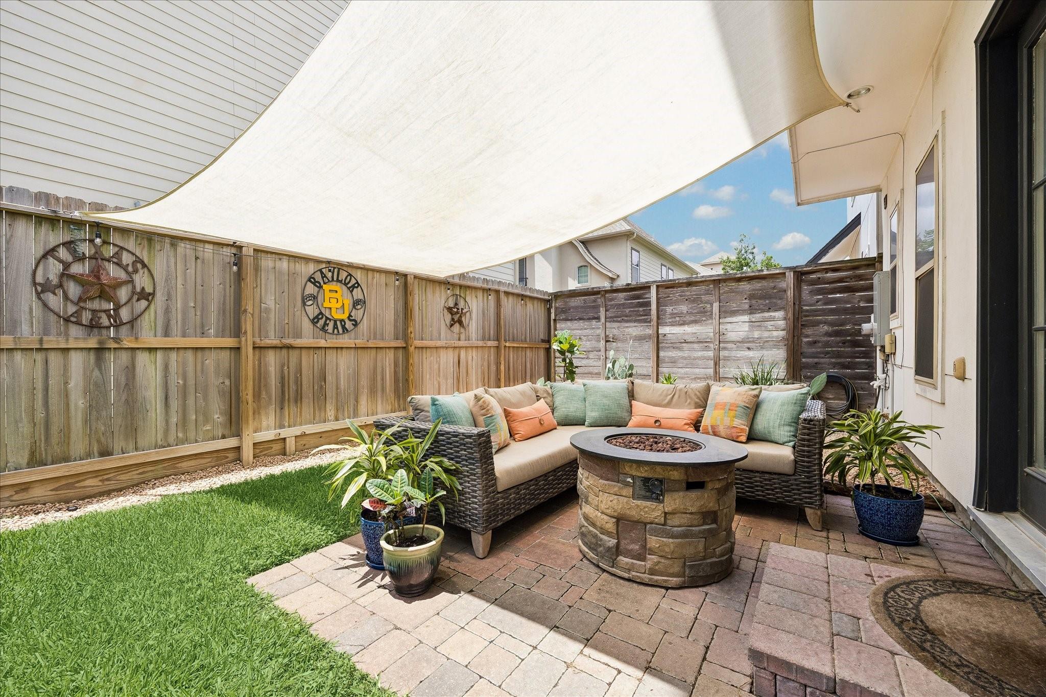 2703 Arabelle Grove
