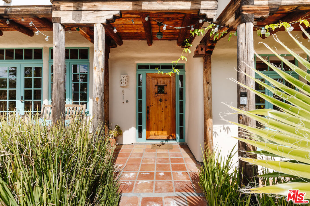 2865 Marquette Dr