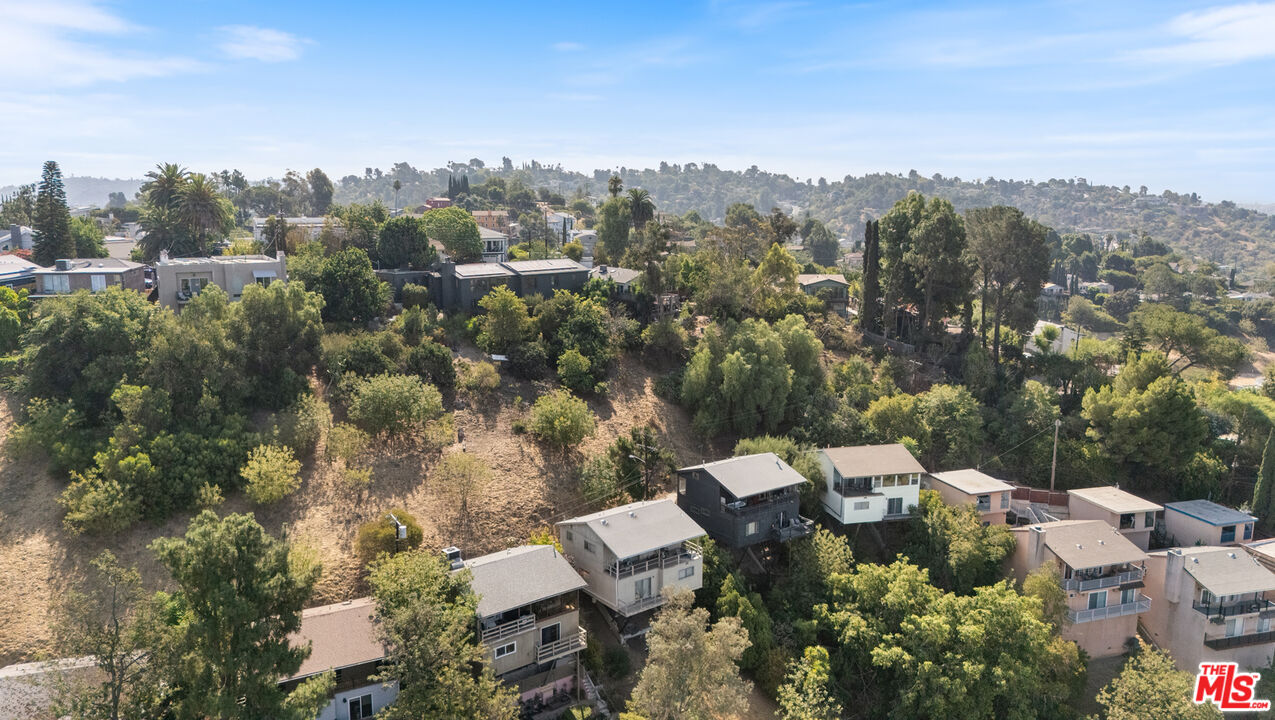 2512 Hines Dr