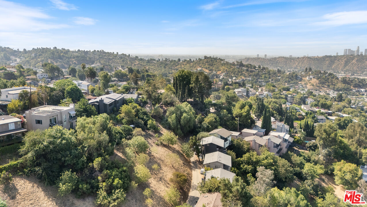 2512 Hines Dr