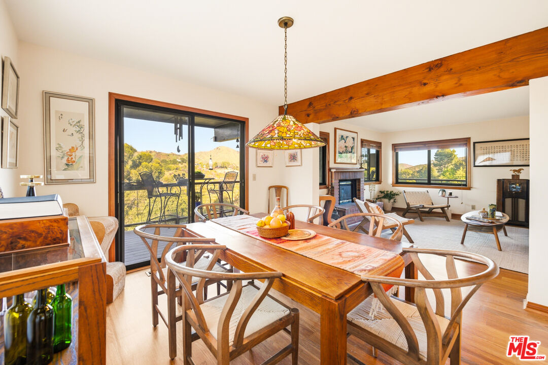 19818 Valley View Dr