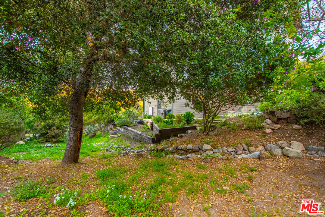 19818 Valley View Dr