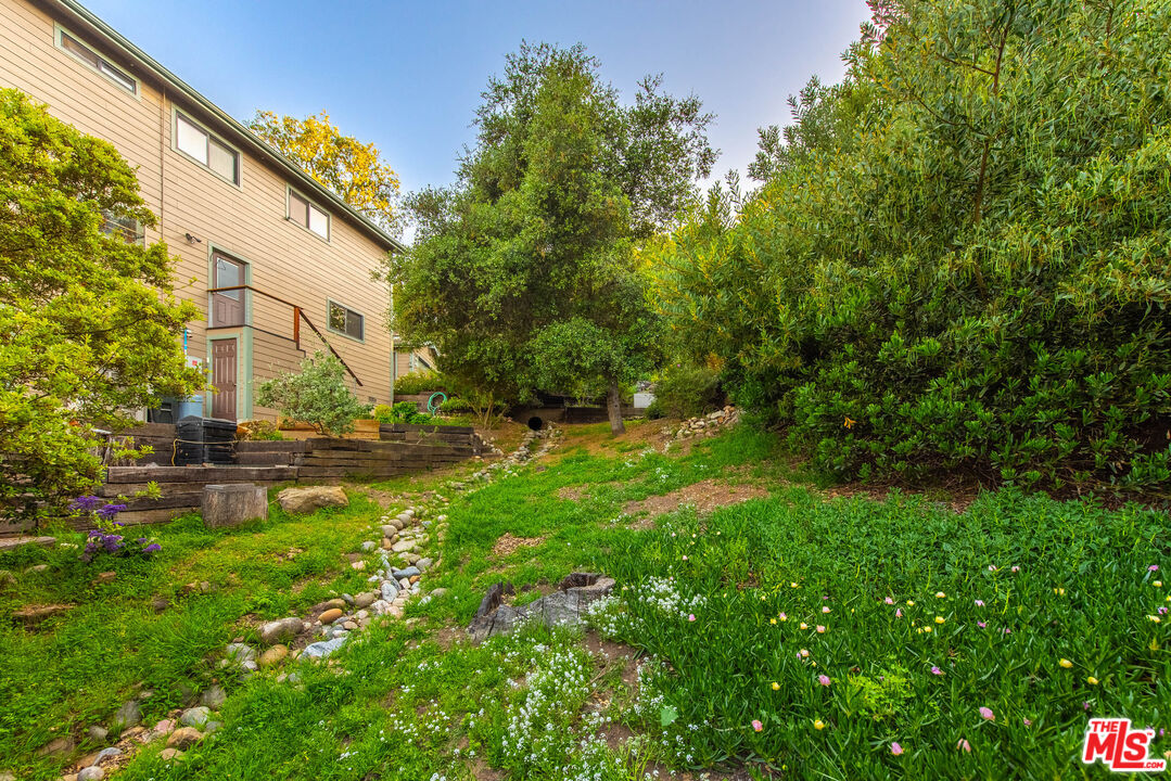 19818 Valley View Dr
