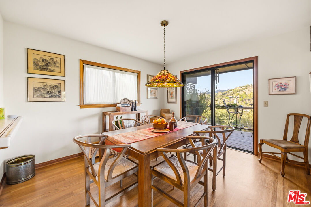 19818 Valley View Dr