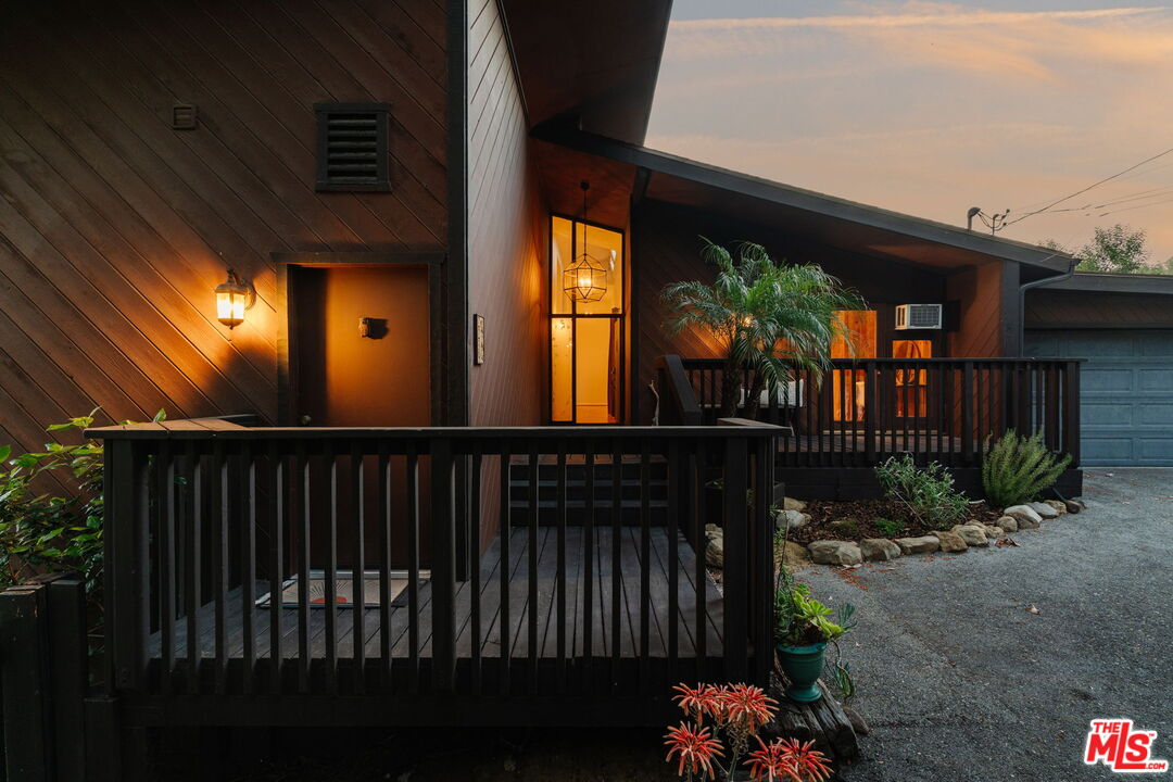 2239 Topanga Skyline Dr