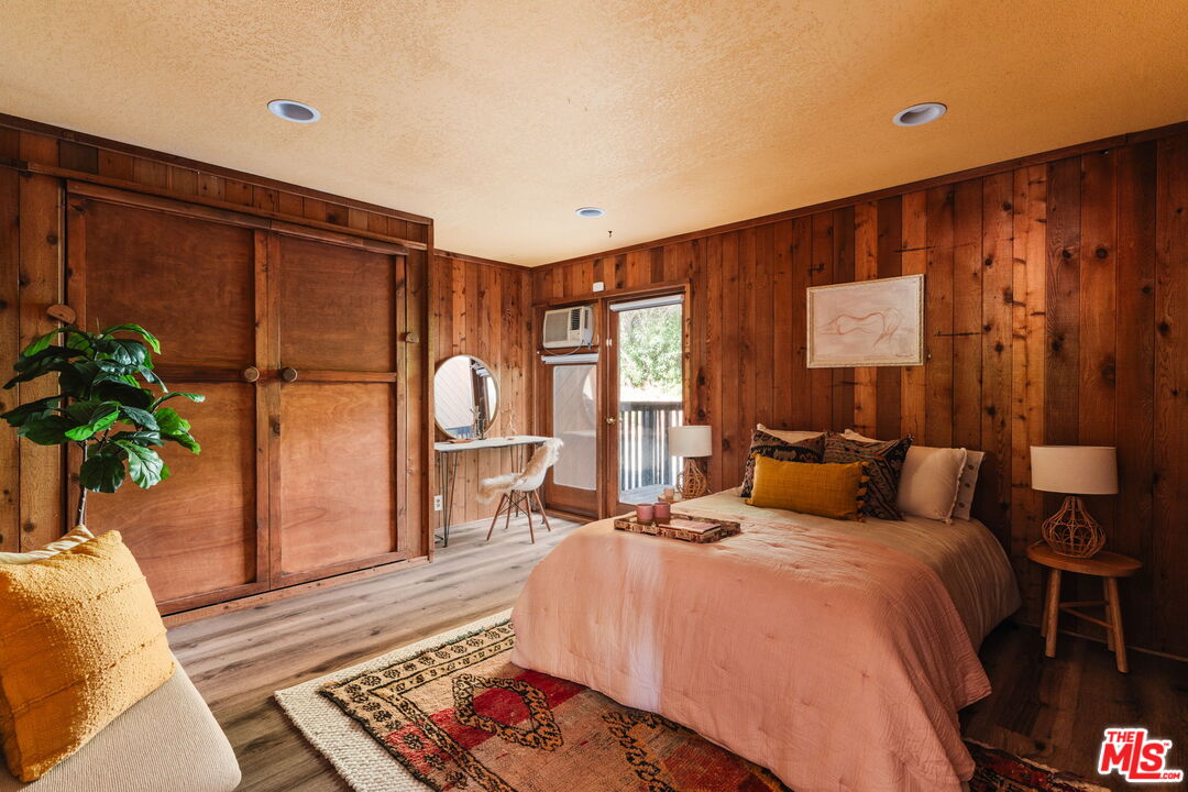 2239 Topanga Skyline Dr