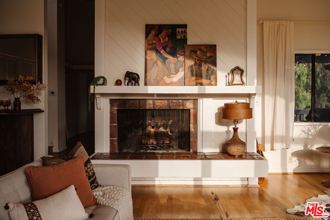 2239 Topanga Skyline Dr