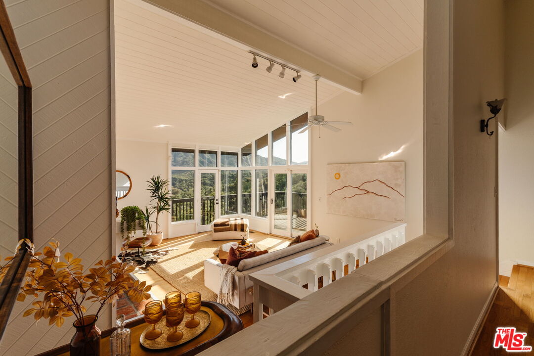 2239 Topanga Skyline Dr