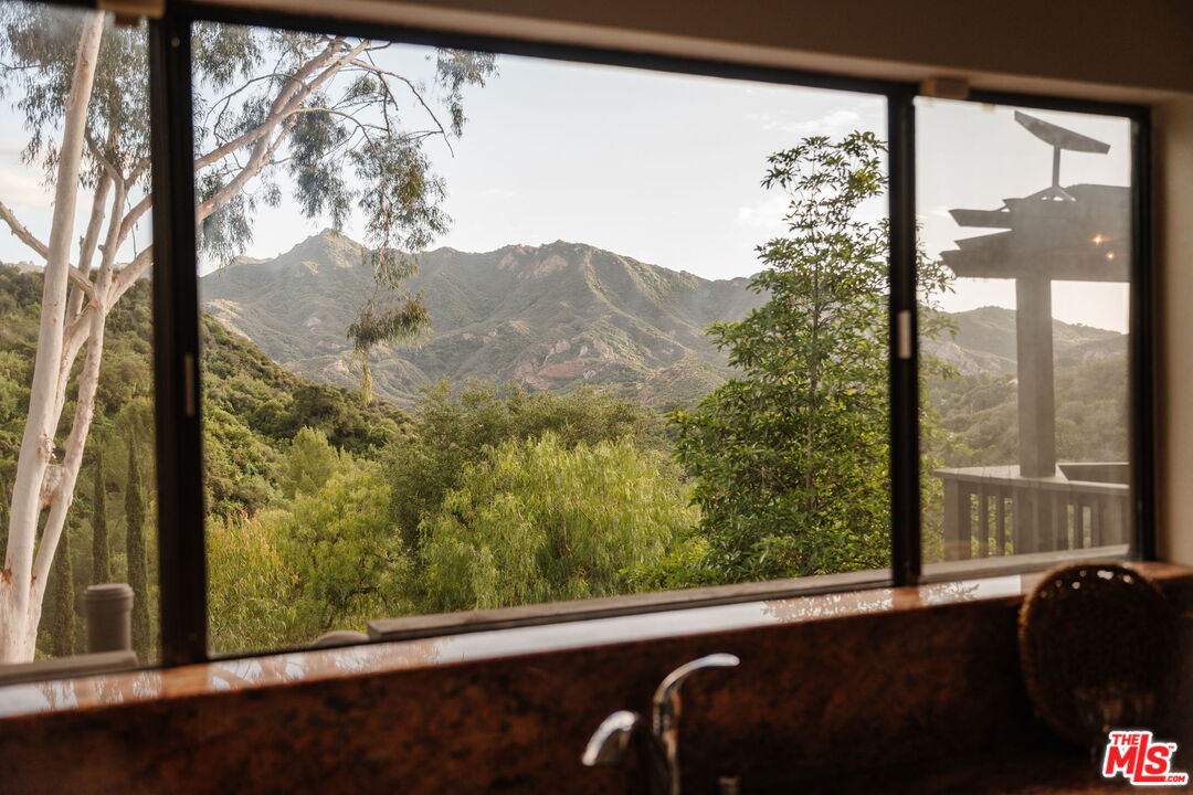 2239 Topanga Skyline Dr