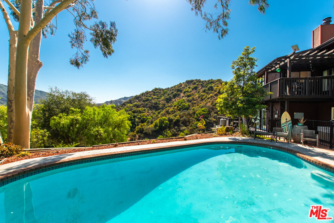 2239 Topanga Skyline Dr