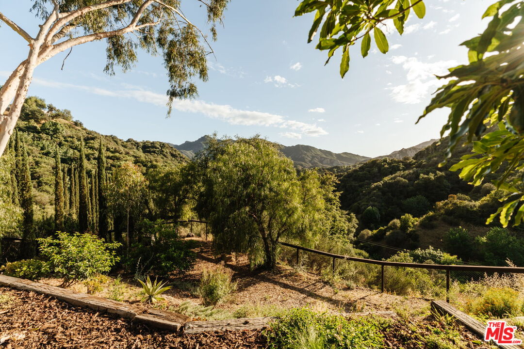 2239 Topanga Skyline Dr