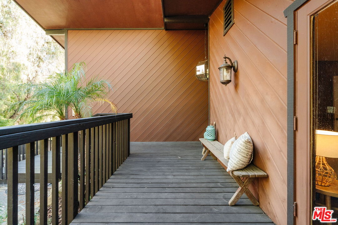 2239 Topanga Skyline Dr