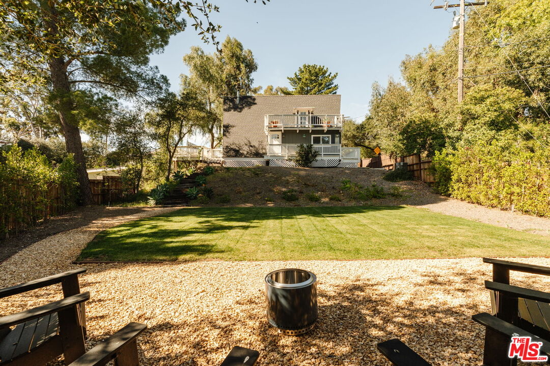 21316 Hillside Dr