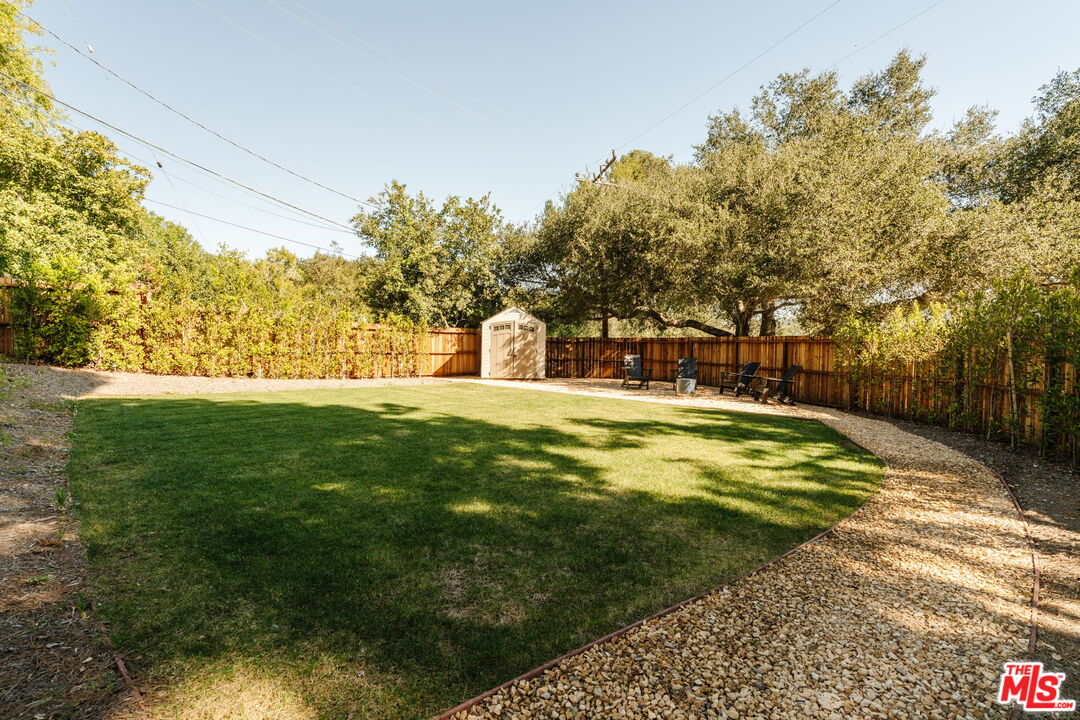 21316 Hillside Dr