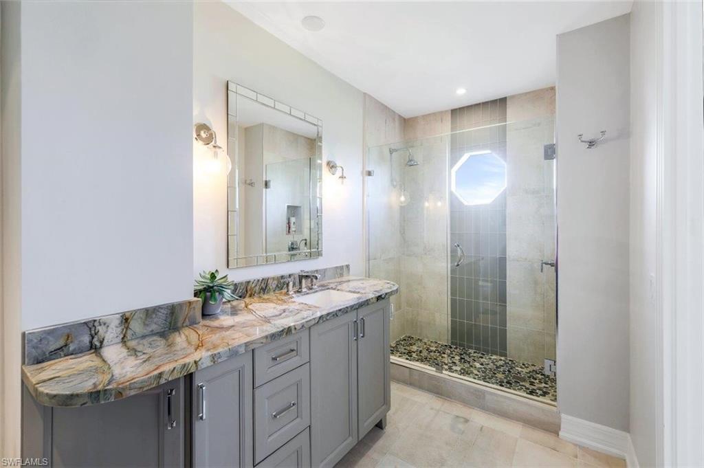 8990 Bay Colony DR # 1502 Unit: PH 1502