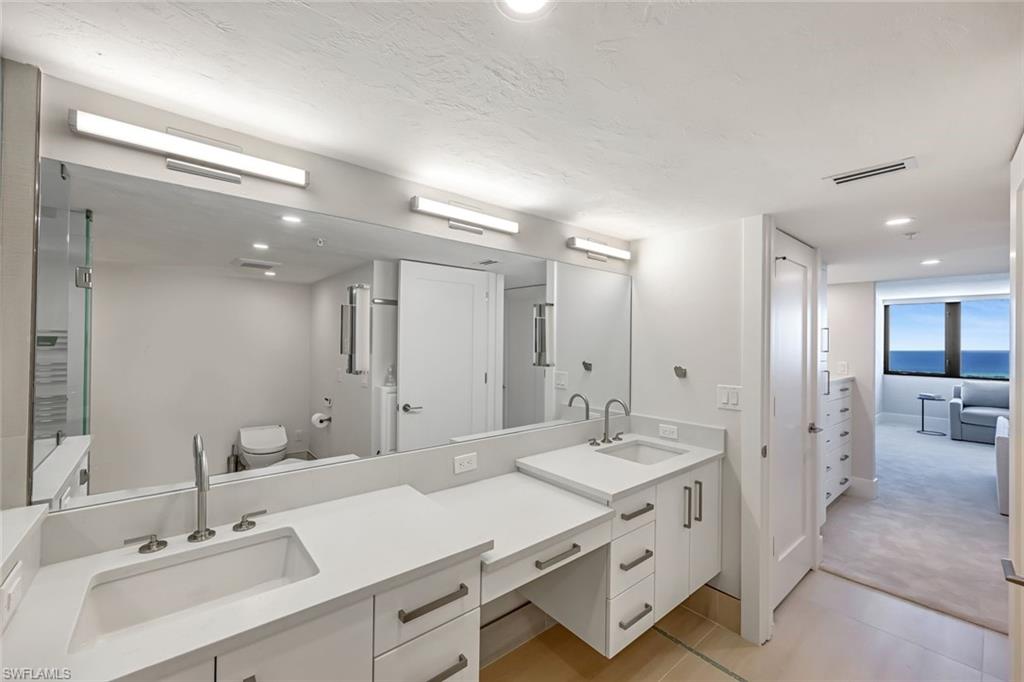 5601 TURTLE BAY DR # 1102