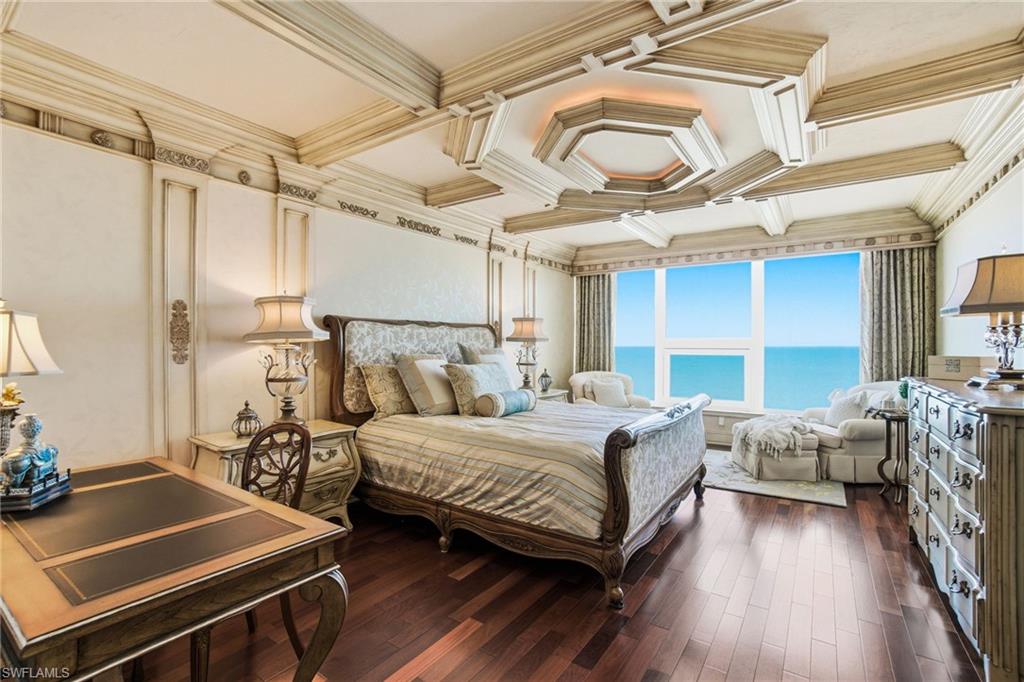 4301 Gulf Shore BLVD N 1801