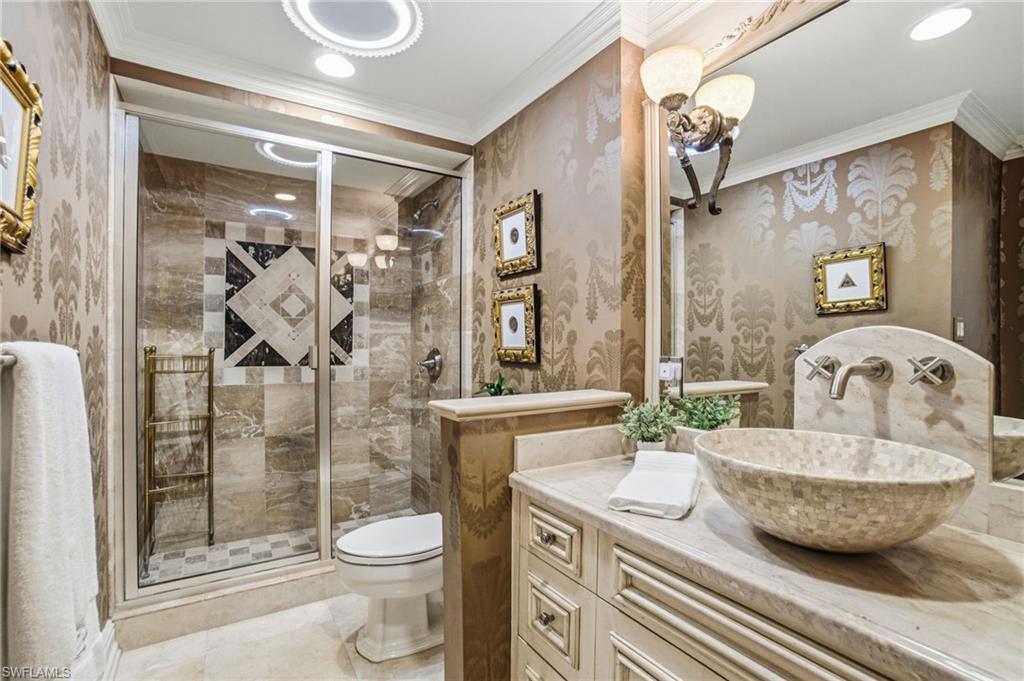 4301 Gulf Shore BLVD N 1801