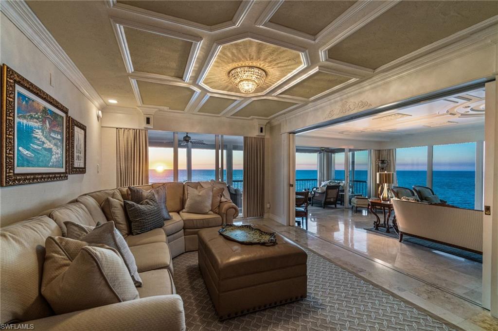 4301 Gulf Shore BLVD N 1801