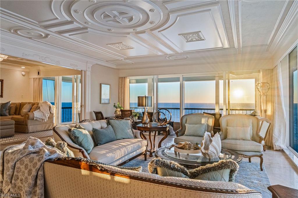 4301 Gulf Shore BLVD N 1801