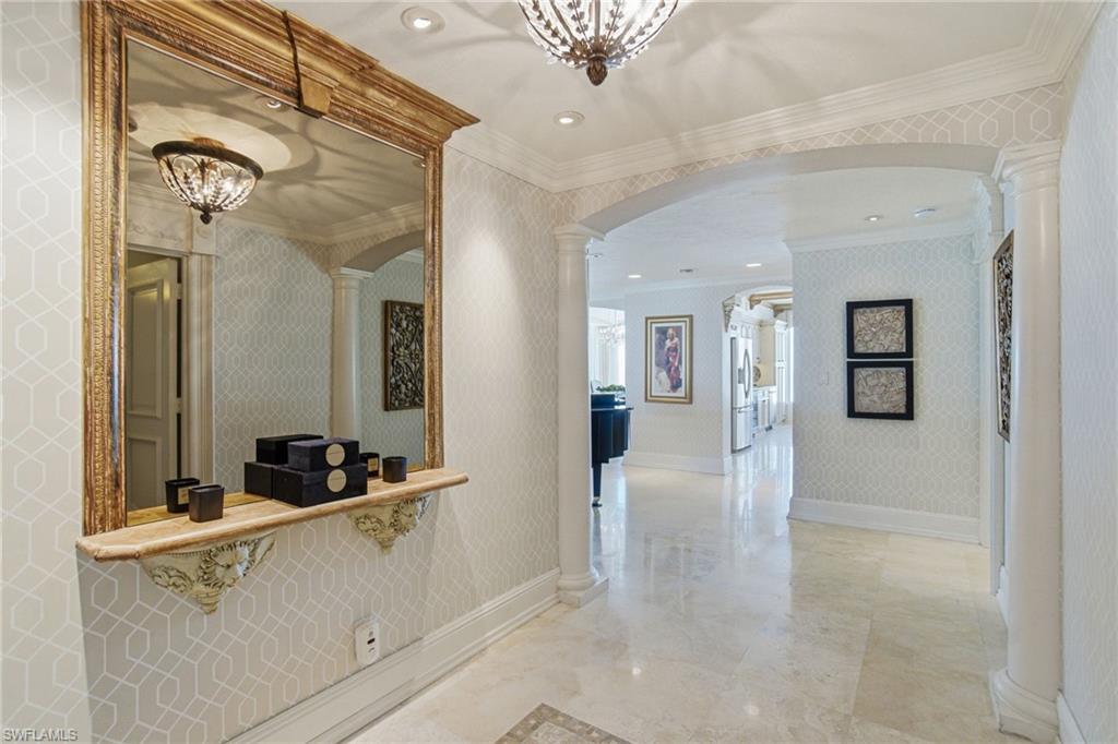 4301 Gulf Shore BLVD N 1801