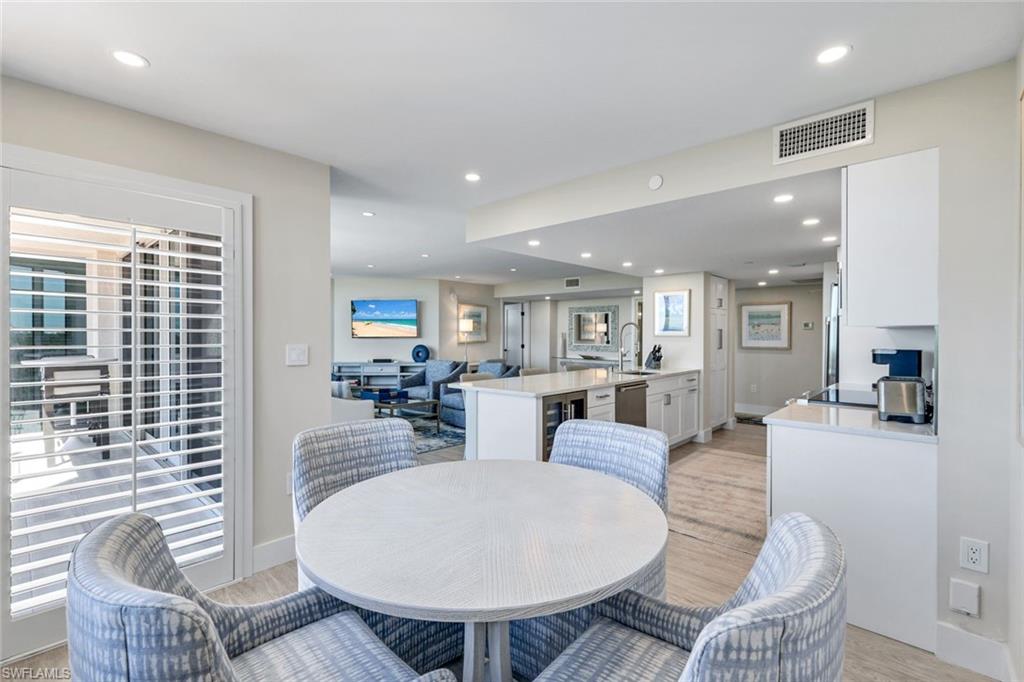 6101 Pelican Bay BLVD 305