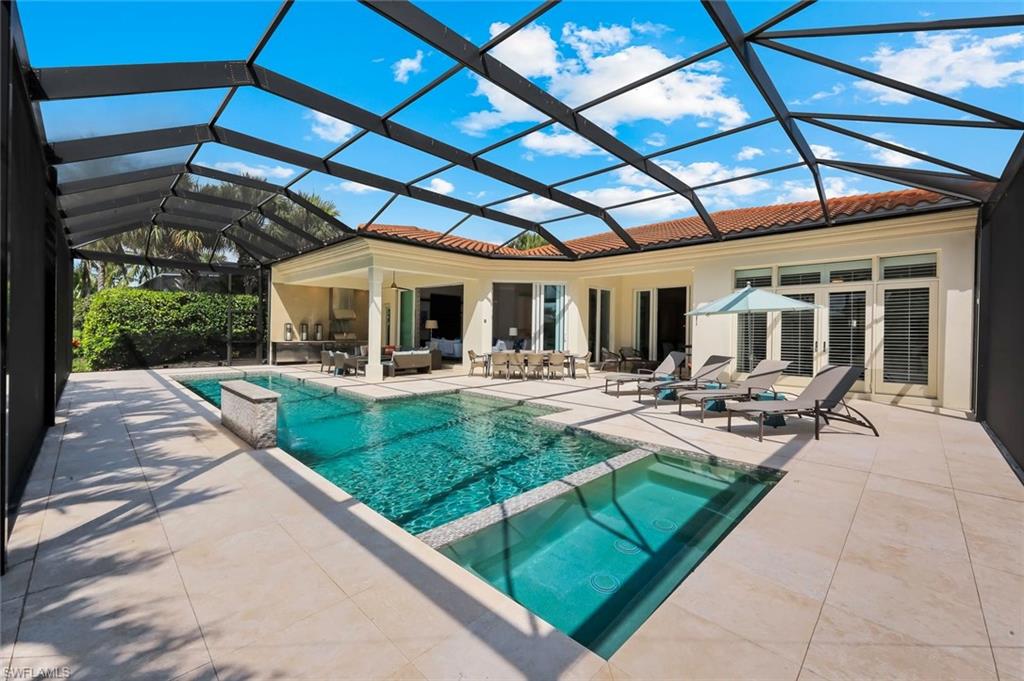 2048 Isla Vista LN E