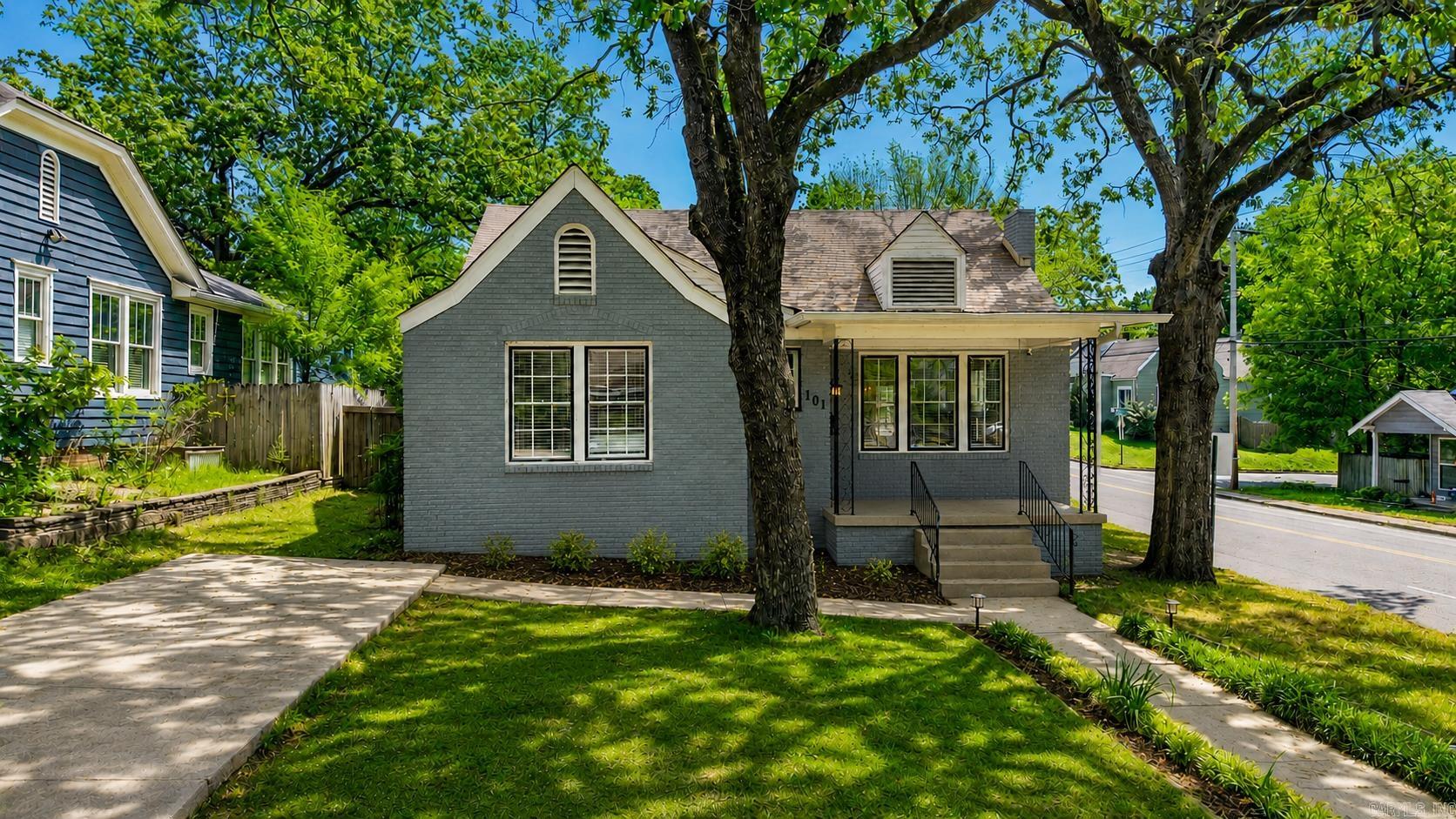 101 Linwood Court