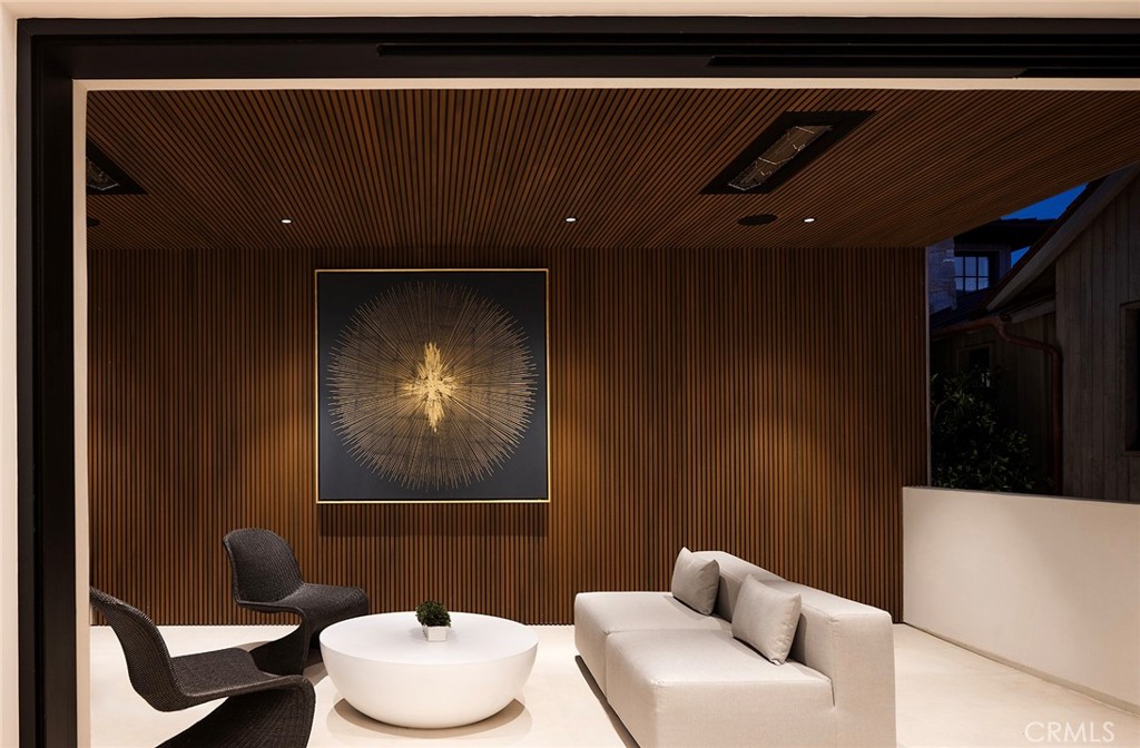 303 1/2 Goldenrod Avenue