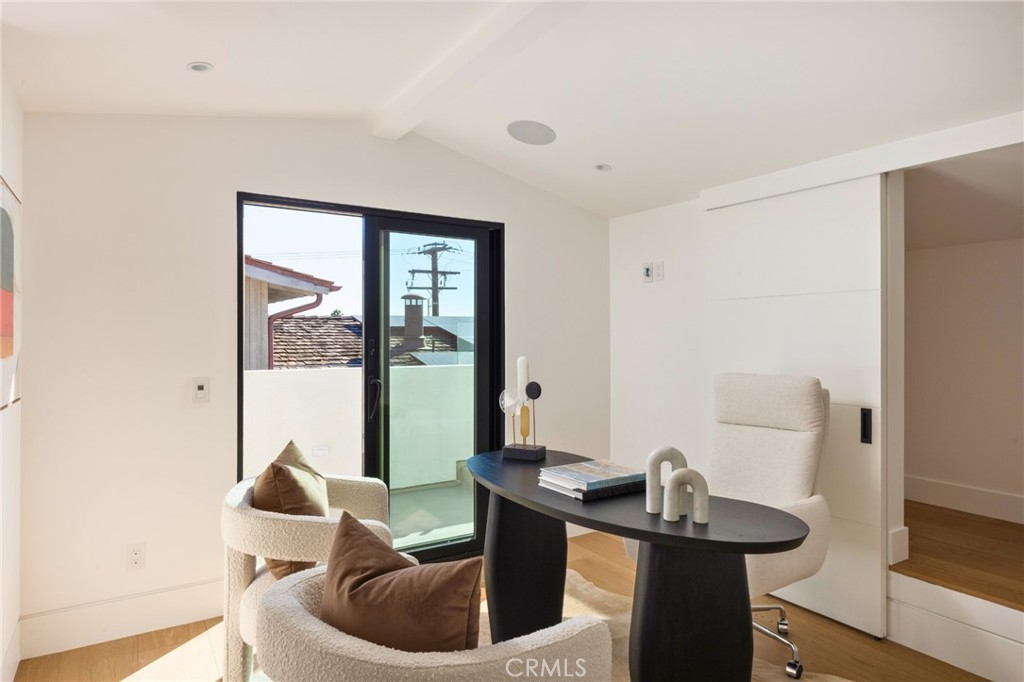 303 1/2 Goldenrod Avenue