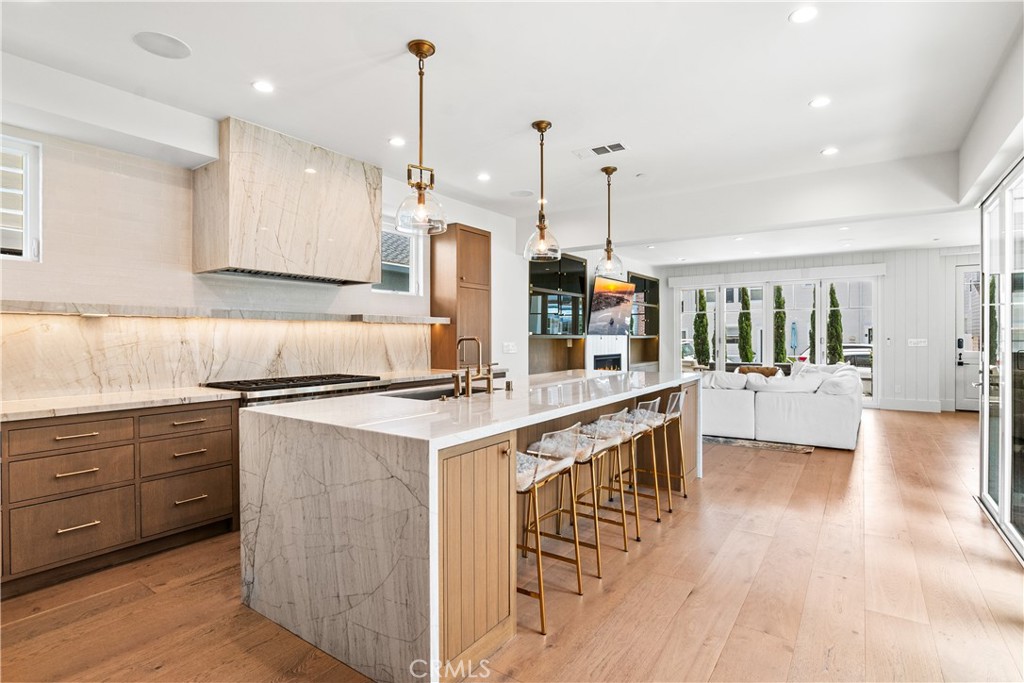 211 Topaz Avenue