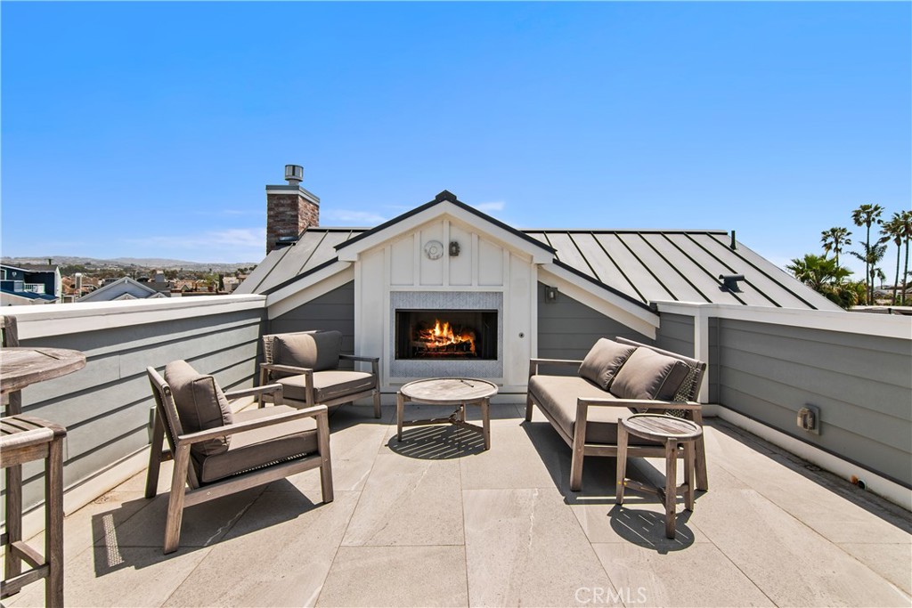 211 Topaz Avenue