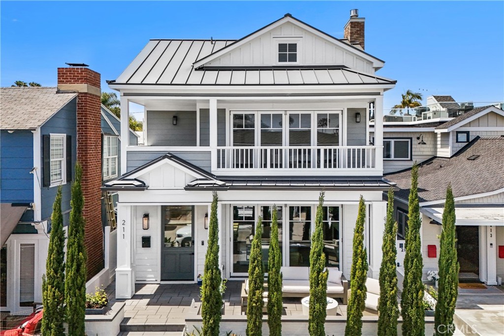 211 Topaz Avenue